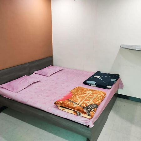 Kailash Kuti Guest House Ujjain Exterior photo