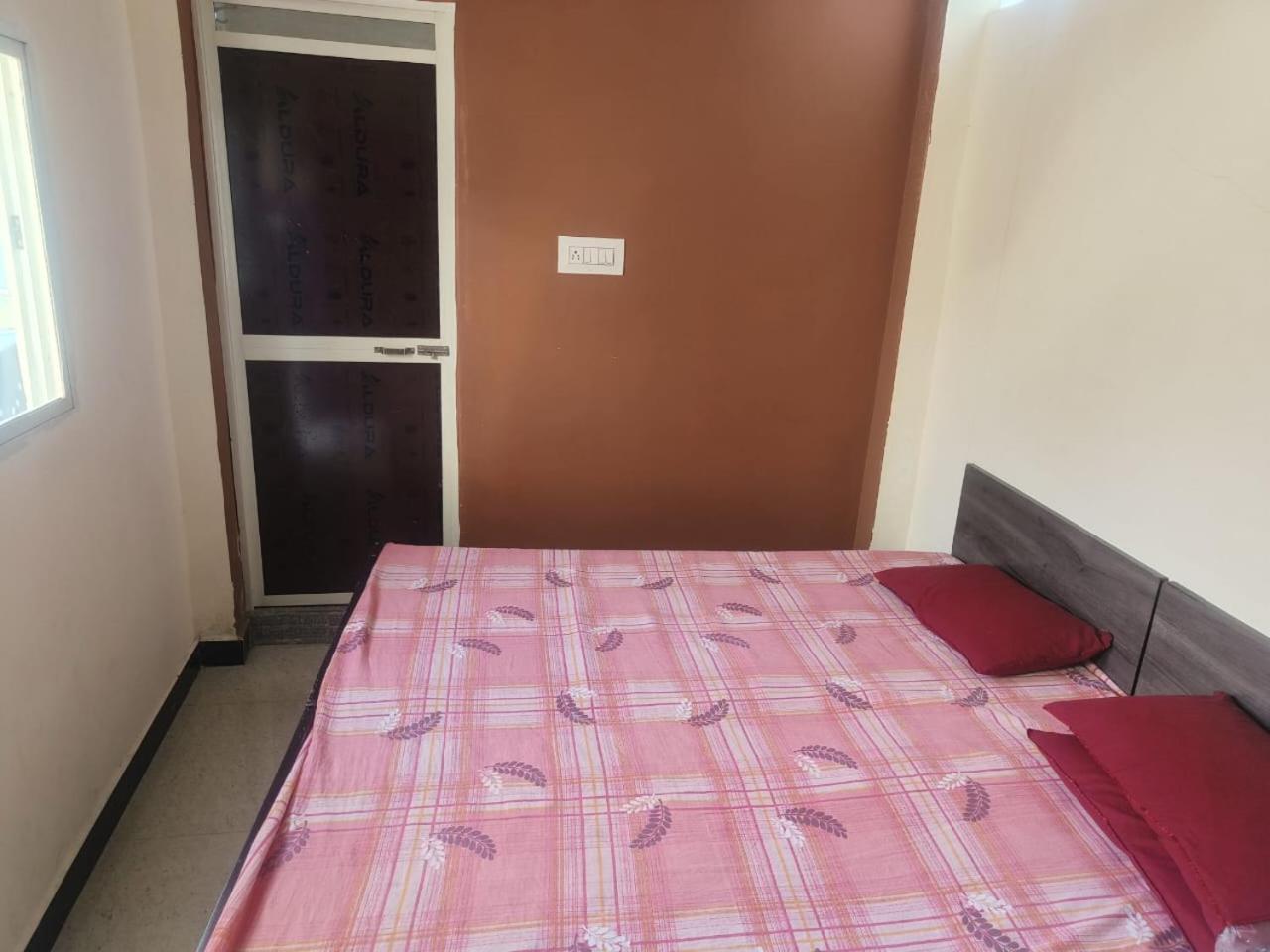 Kailash Kuti Guest House Ujjain Exterior photo